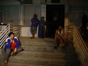 ege de 6 3 luk deprem gece yarisi halk sokaga dokuldu 9529707